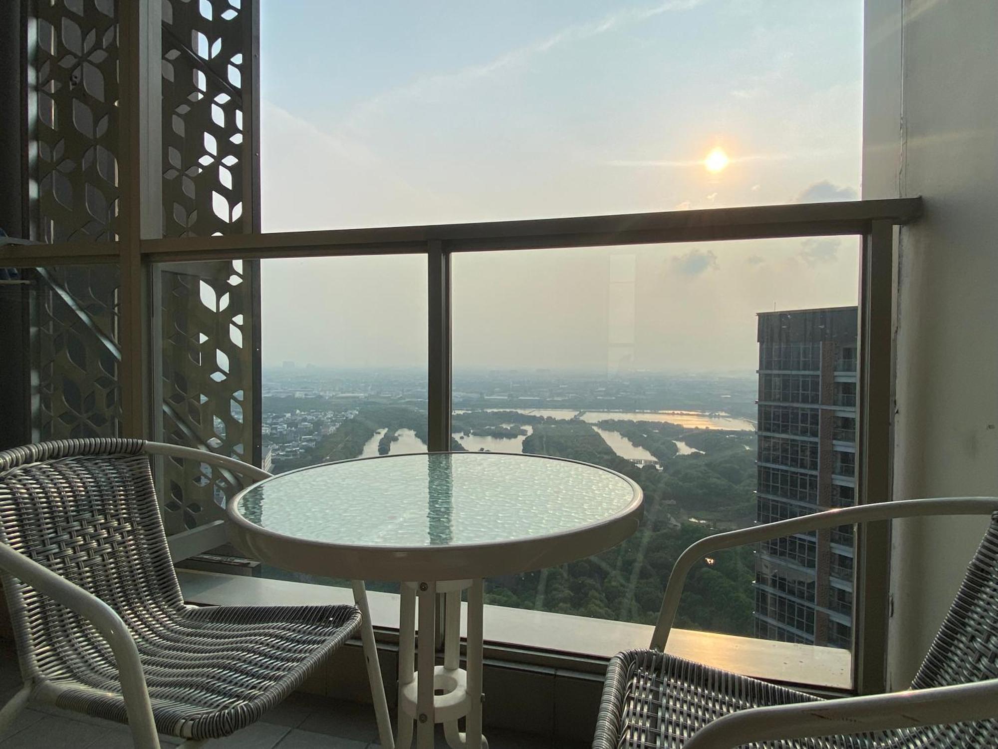 Comfort And Luxury Private Room At Goldcoast Pik Jakarta Exterior foto