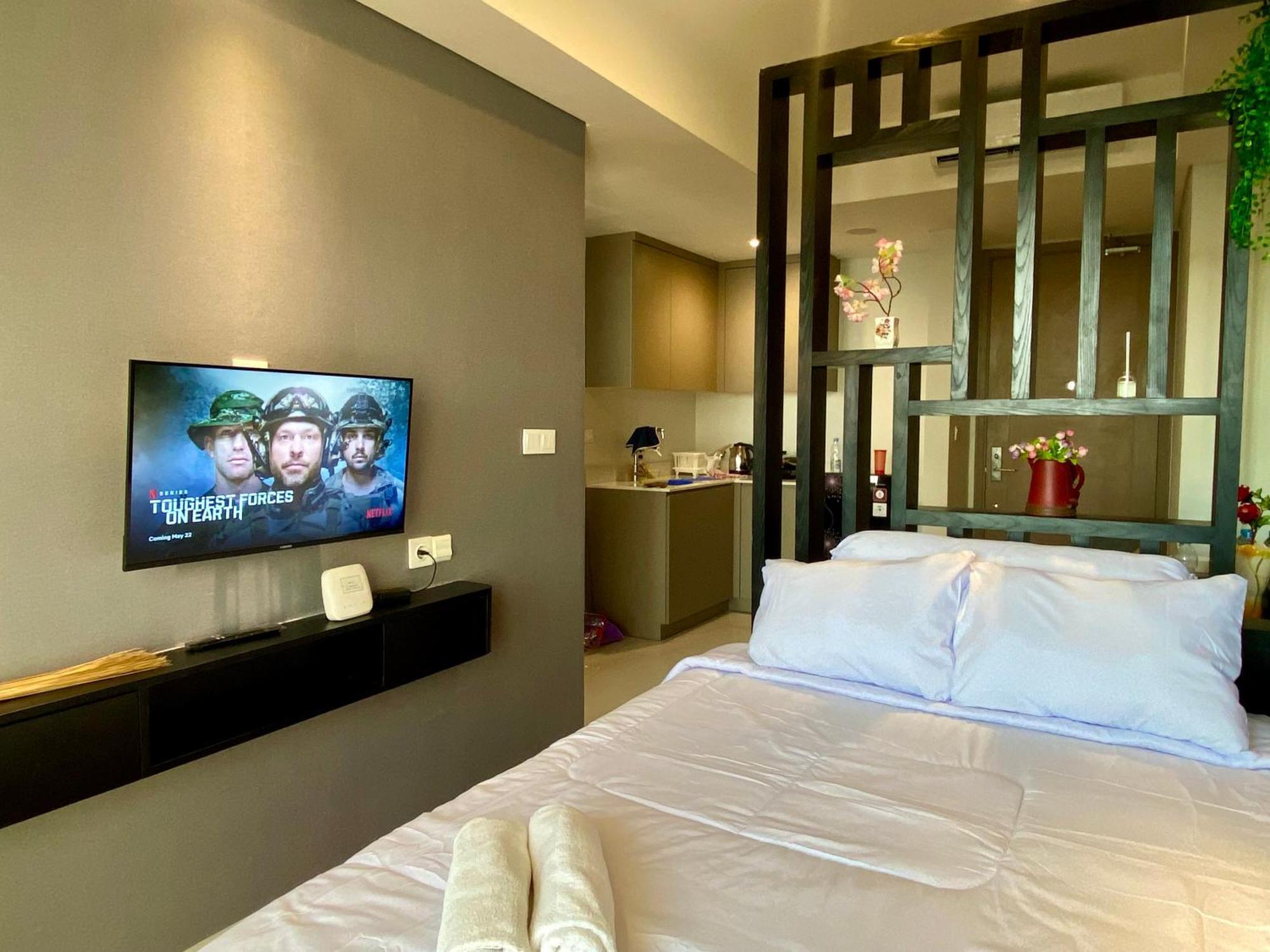Comfort And Luxury Private Room At Goldcoast Pik Jakarta Exterior foto