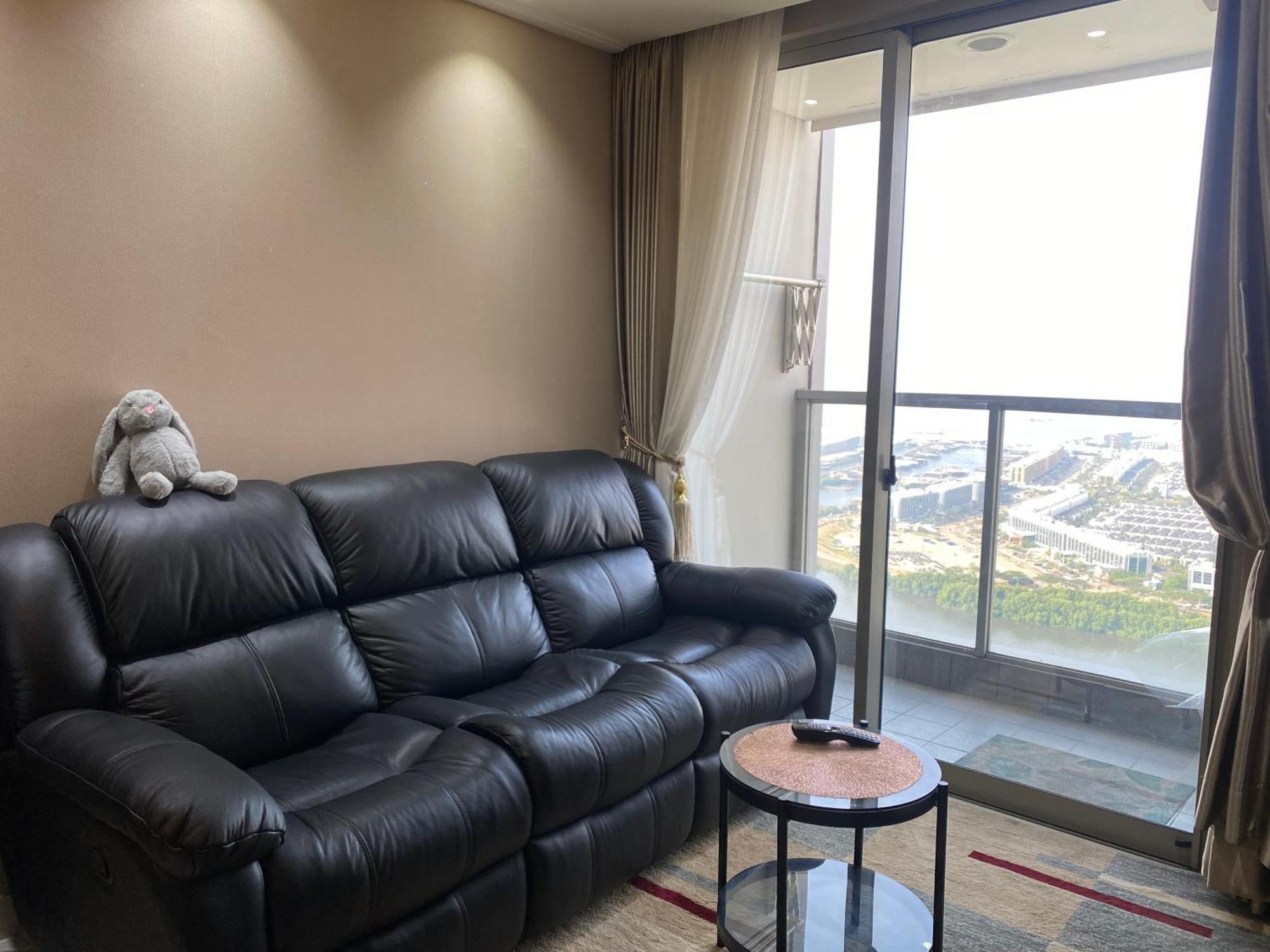 Comfort And Luxury Private Room At Goldcoast Pik Jakarta Exterior foto